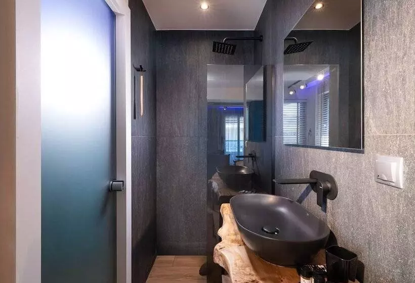 هتل Sks Luxury Suites & Rooms