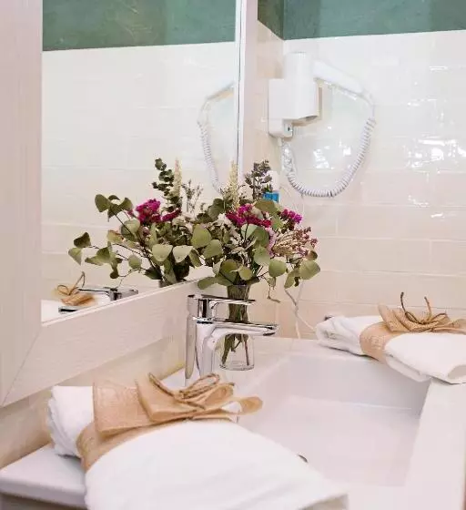هتل Suites La Posada De Pilar