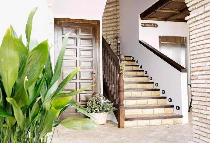 هتل Suites La Posada De Pilar