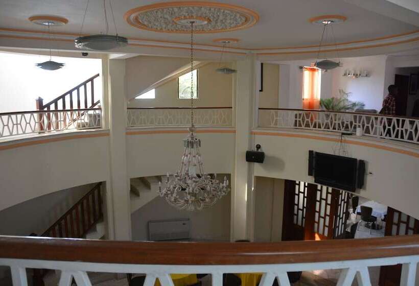 هتل Tabarre S Palace