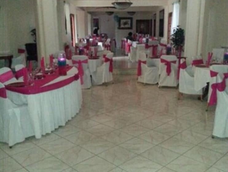 هتل Tabarre S Palace