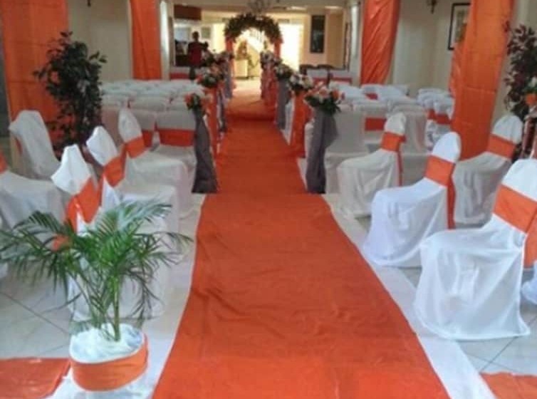 هتل Tabarre S Palace