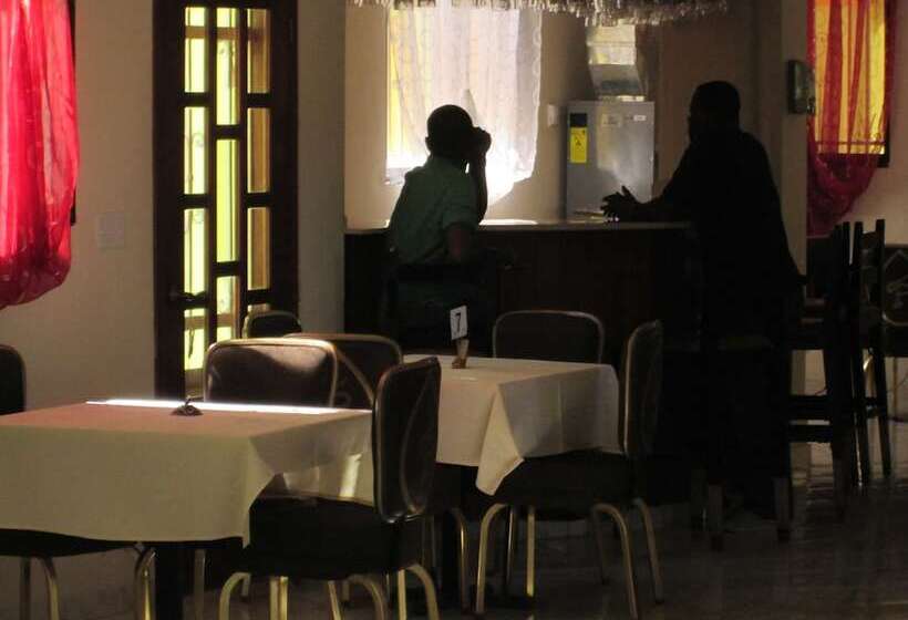 هتل Tabarre S Palace