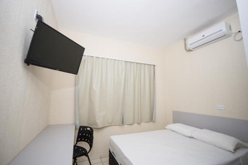 Hotel Vila Dumont No Centro De Foz