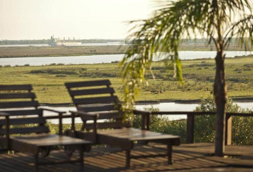 ホテル Vistal Río