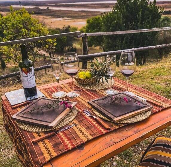 ホテル Vistal Río