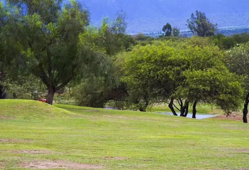 Guachipas Golf Hotel Boutique