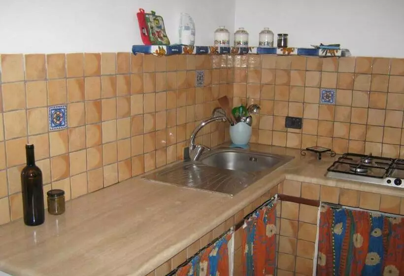 Hotelli Agriturismo Zibibbodoro