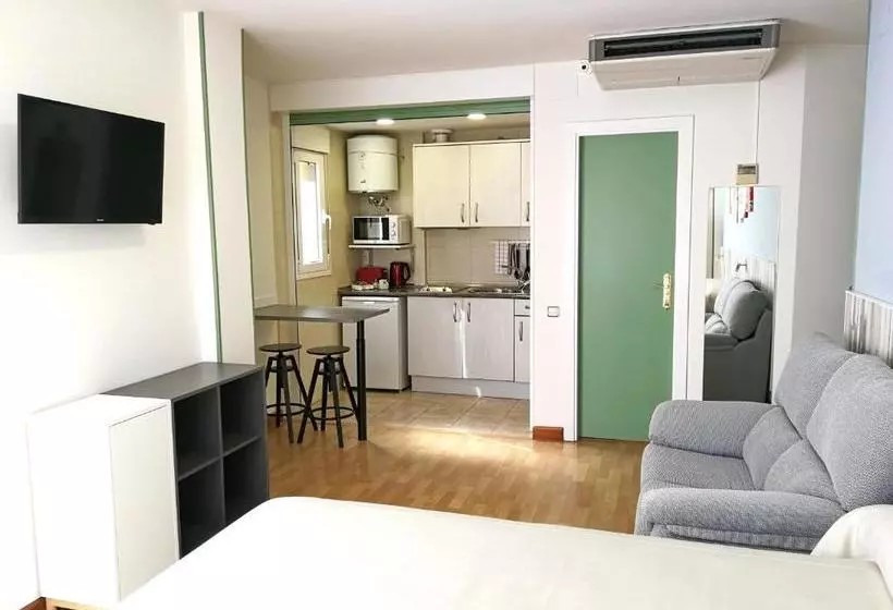 هتل Apartamentos Aralso