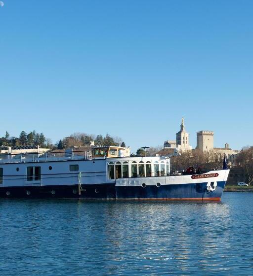 Bateau Hotel à Quai Le Chardonnay