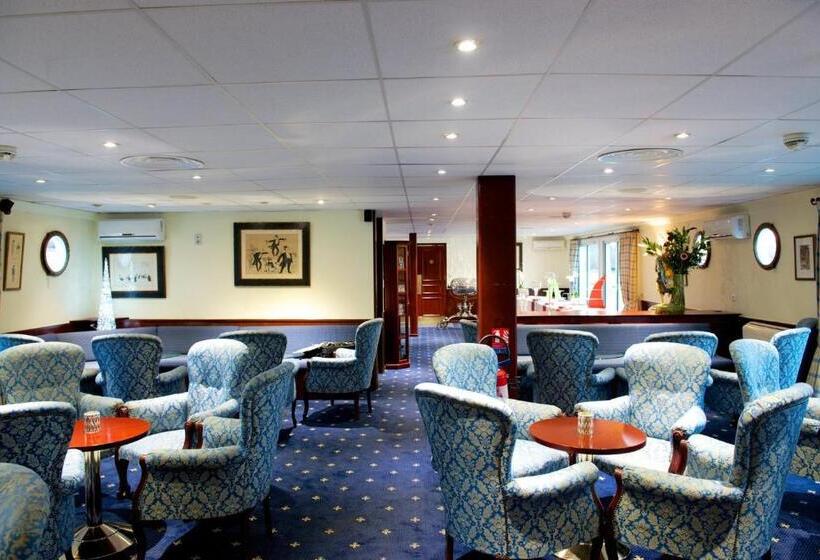 Bateau Hotel à Quai Le Chardonnay