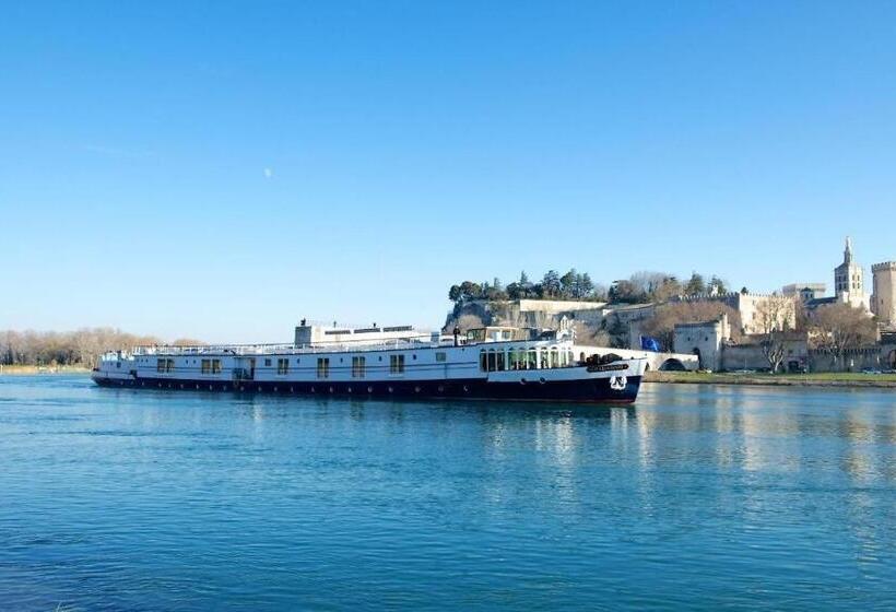 Bateau Hotel à Quai Le Chardonnay
