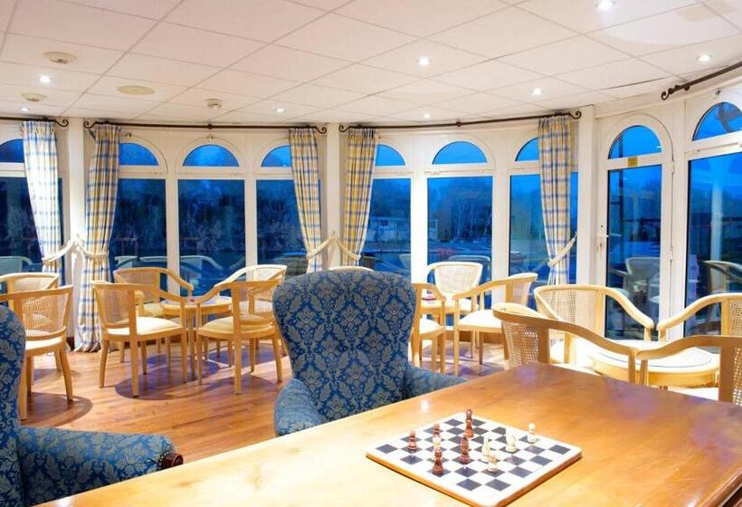 Bateau Hotel à Quai Le Chardonnay