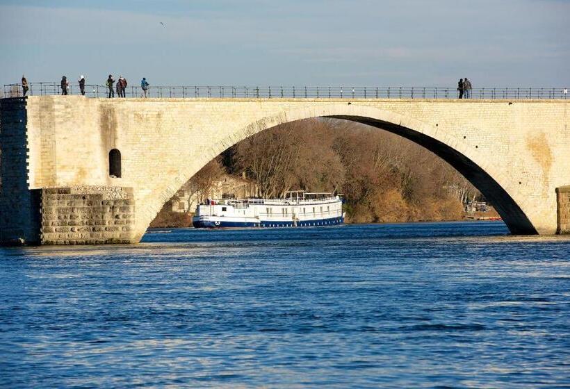 Bateau Hotel à Quai Le Chardonnay
