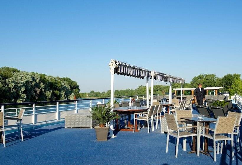 Bateau Hotel à Quai Le Chardonnay