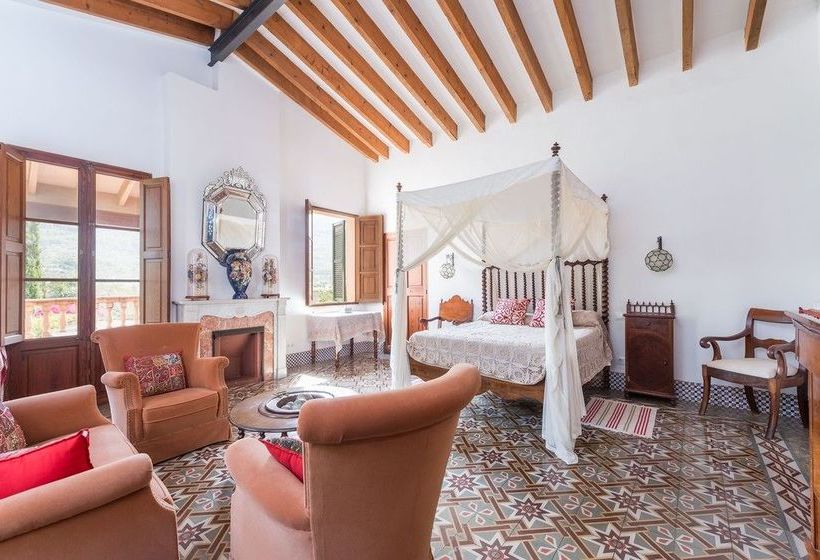 ホテル Can Massana