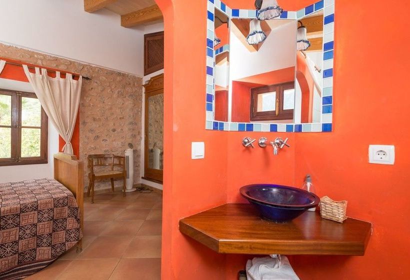 ホテル Can Massana