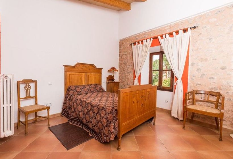 ホテル Can Massana