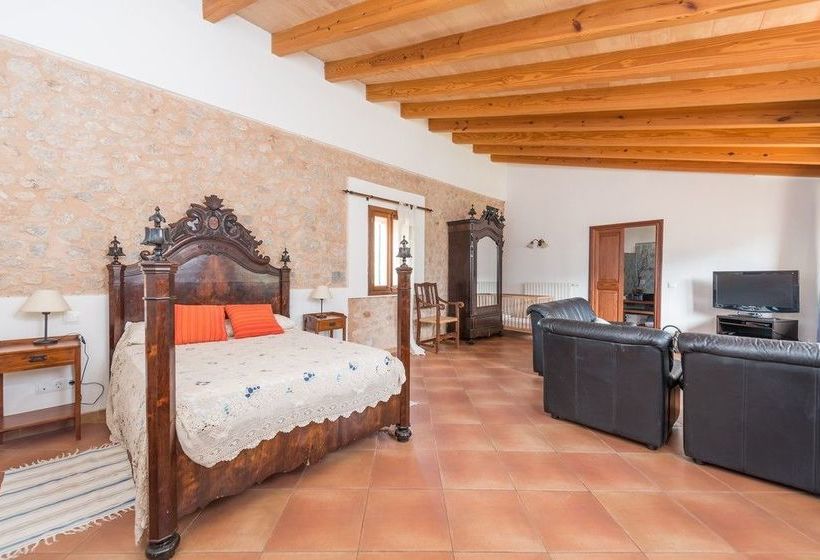 ホテル Can Massana