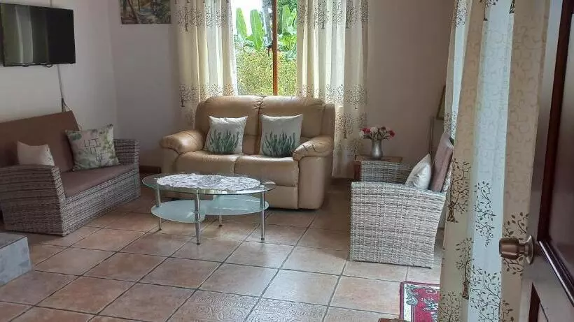 هتل Loversnest Self Catering