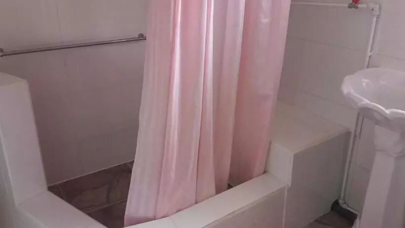 هتل Loversnest Self Catering