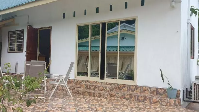 هتل Loversnest Self Catering