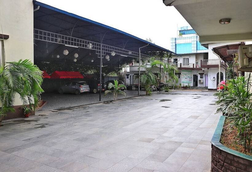 هتل Royal Century