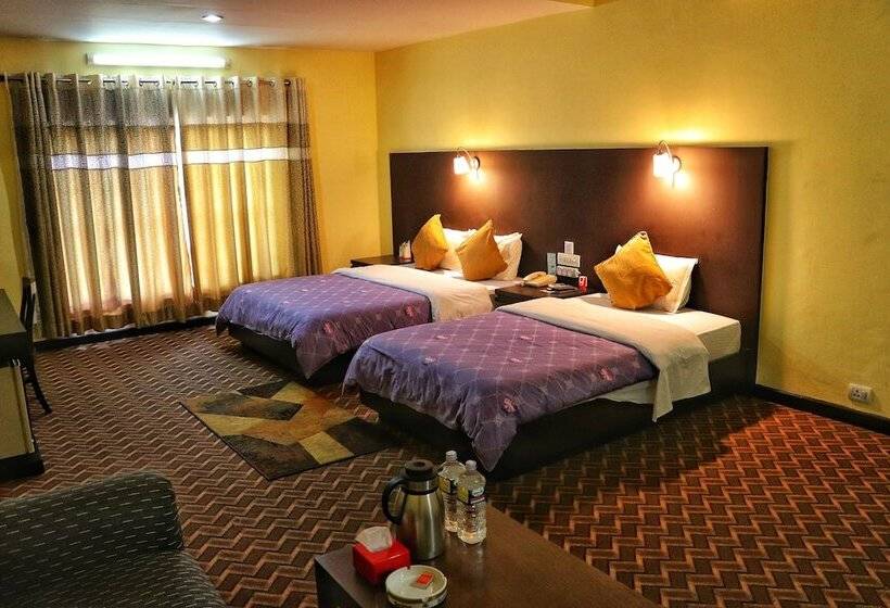 هتل Royal Century