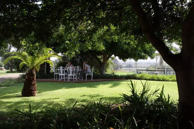 هتل Thylitshia Villa Country Guest House