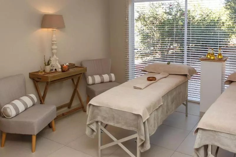 هتل Thylitshia Villa Country Guest House