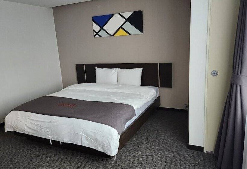 Hotel Yongin Central Co Op