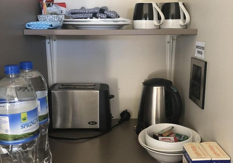 צימר Lake Brunner Longhouse