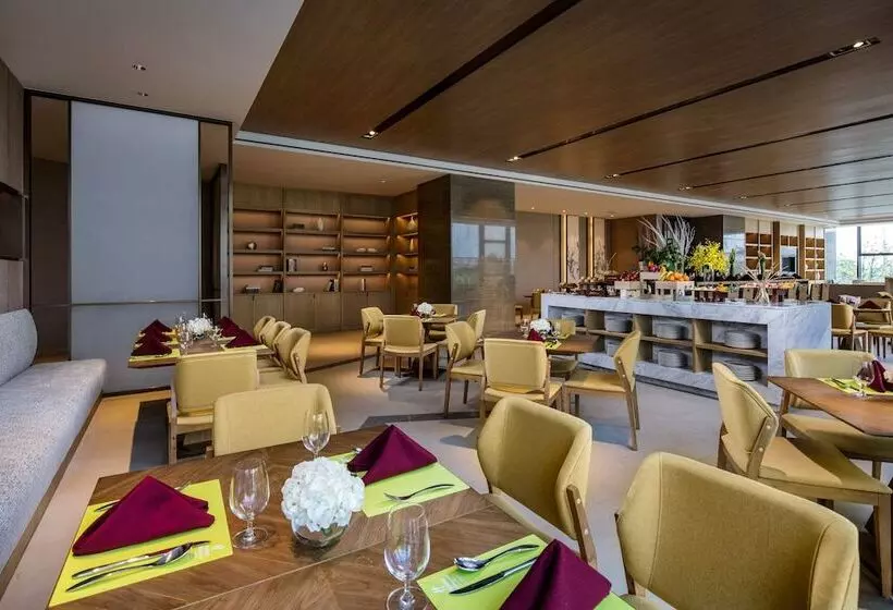 Hotelli Holiday Inn Nanjing Harbour, An Ihg