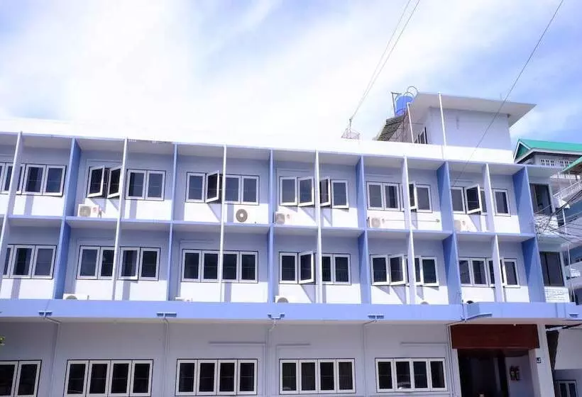 ホテル Jor Koo City