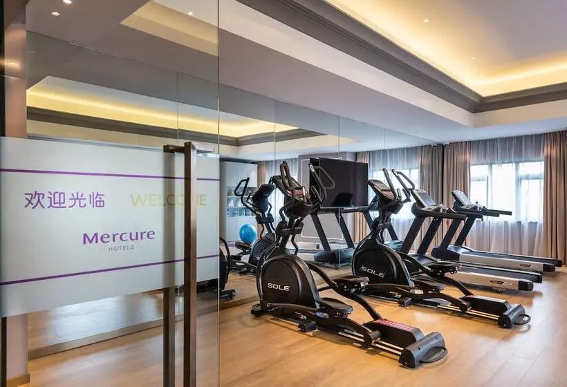 Hotelli Mercure Shanghai Jiuting