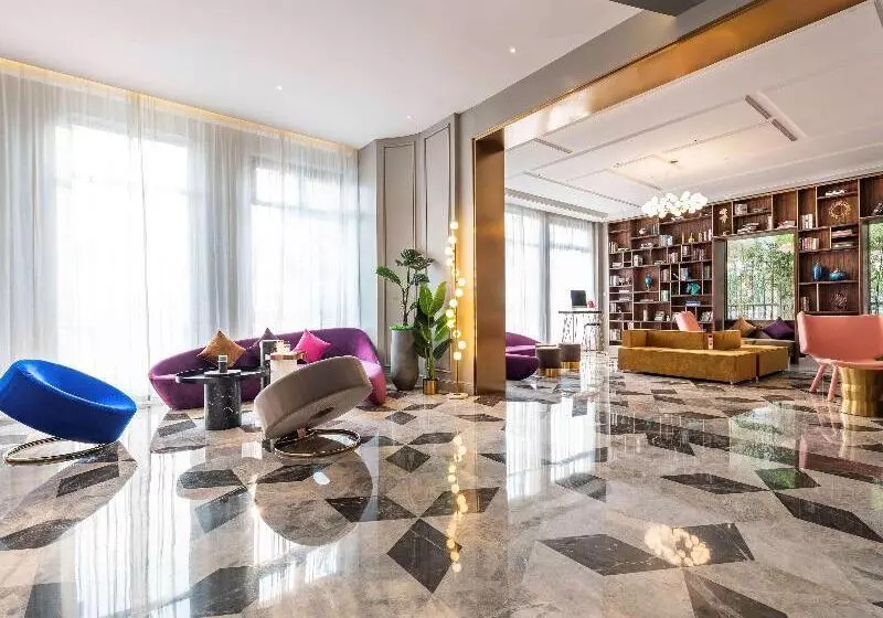 Hotelli Mercure Shanghai Jiuting