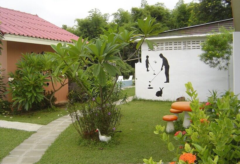 בית מלון כפרי Mini Golf & Resort Ubon Ratchathani