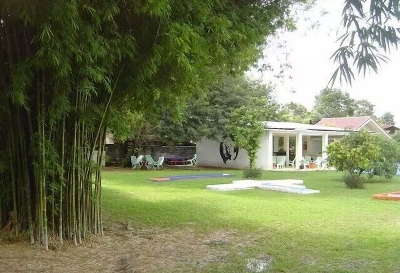 هتل Mini Golf & Resort Ubon Ratchathani