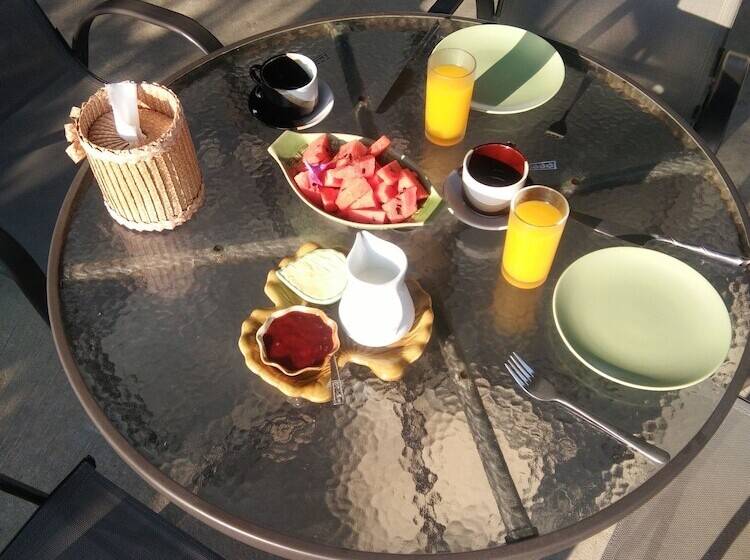 בית מלון כפרי Mini Golf & Resort Ubon Ratchathani