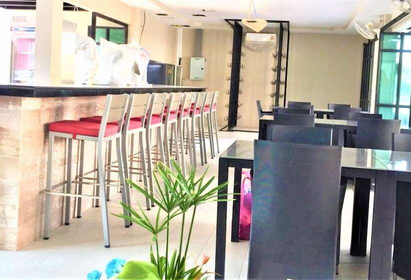 هتل Surf & Sand Resort