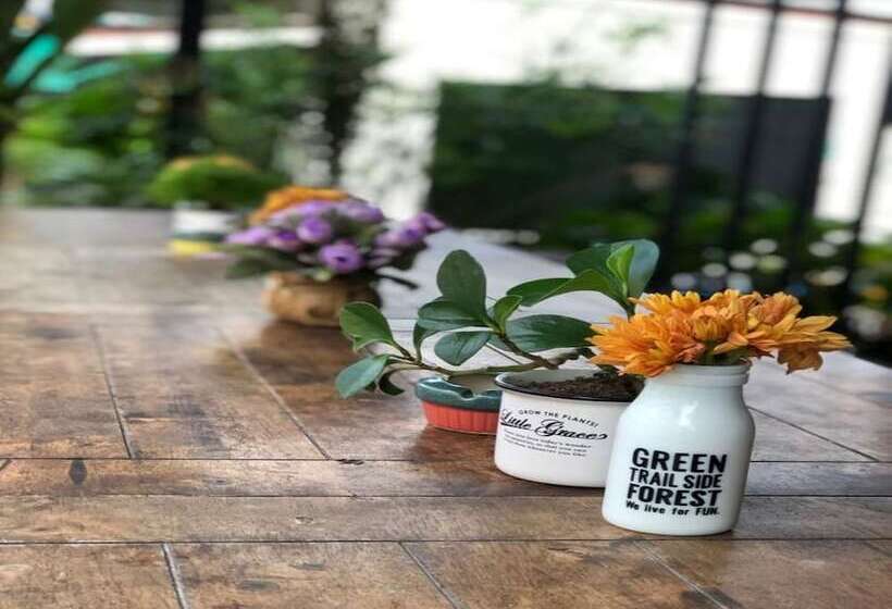 هتل Surf & Sand Resort