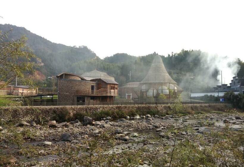 Отель The International Cultural And Creative Bamboo Village