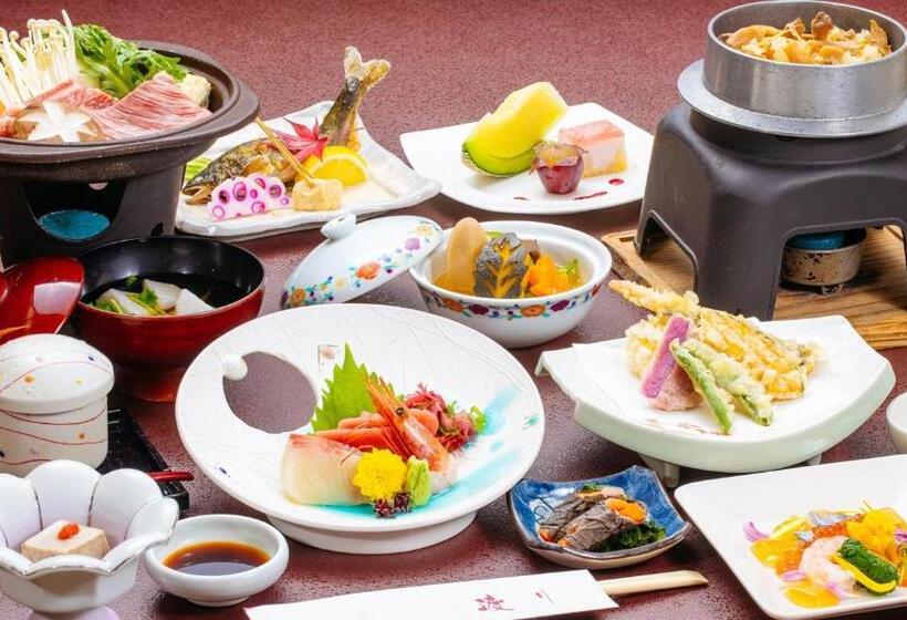 Otel Watari Onsen Bettei Kaede