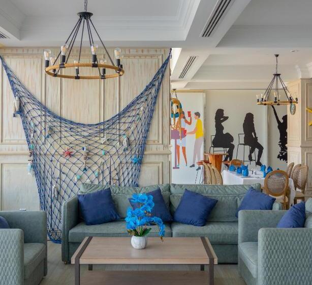 Royal Central Hotel And Resort The Palm