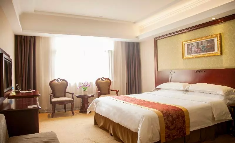 ホテル Vienna 3 Best Shenzhenguanlan Tangren Street