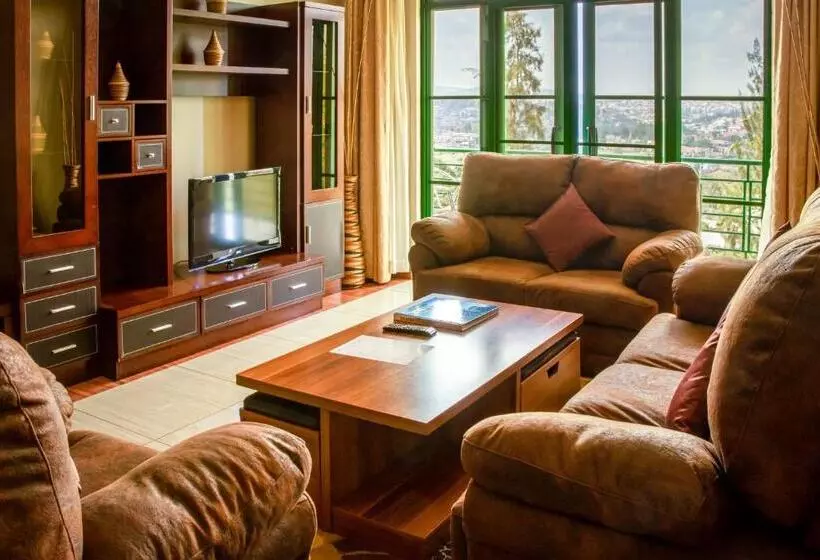Highlands Suites