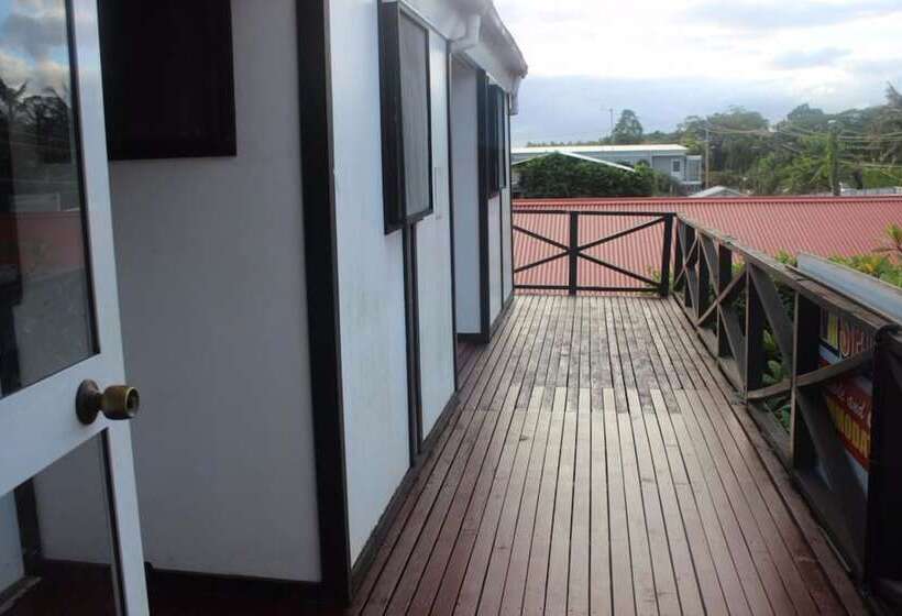 호텔 Aniva's Place