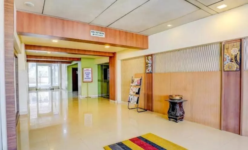 ホテル Devanshi Inn
