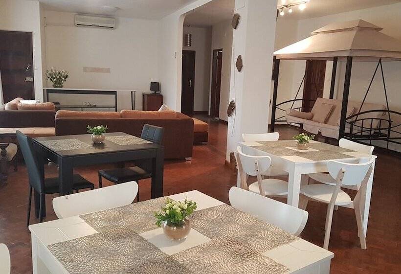 酒店 Gardens Lodge