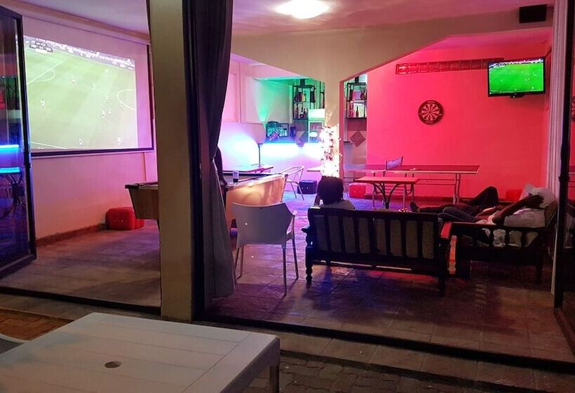 酒店 Gardens Lodge